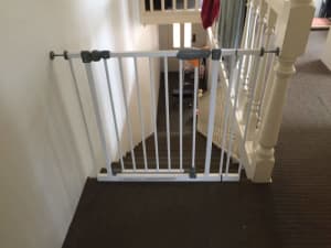 Toddler-proof safety gate