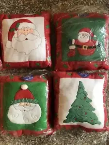 5 Christmas pillows