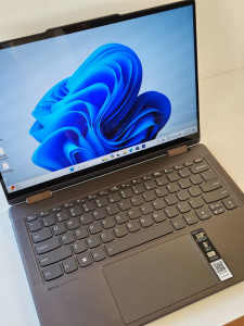 Lenovo Yoga 7i - i7-1360P (13thgen CPU), 16gb, 512gb, OLED Touch - new