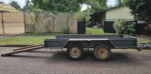 11 X 5 Duel Axel Box Trailer with Loading ramps,