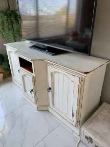 Distressed Shabby Chic Off White TV Unit