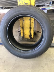 Bridgestone dueler tyre 