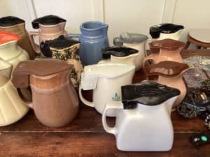 17 Vintage Electric Jugs.4New Spare Elements. 9 Cords