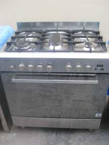 Emilia 800mm freestanding gas&electric oven fan forced works perfectly
