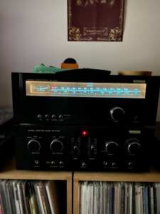 Superscope by Marantz Amplifier and Tuner