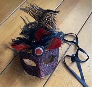 Red and black fashion mask