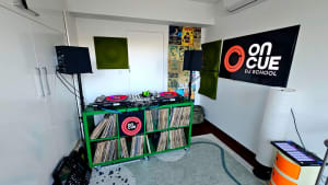DJ LESSONS - On Cue DJ School
