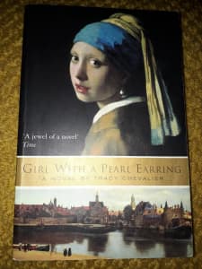Girl with a Pearl Earring novel paperback. Tracy Chevalier.