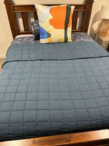 Queen size Bed and Plush Mattress