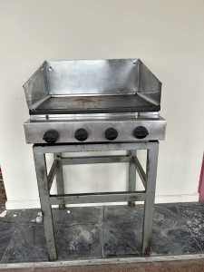 Commercial 4 burner kitchen gas grill 600mm