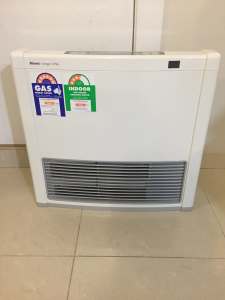 Rinnai Avenger 25Plus LPG Convector Heater with Electric Boost As New