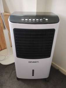 Devanti evaporative cooler with remote, pick up Melb CBD