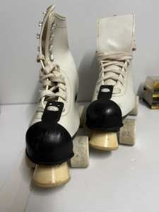 Vintage roller skates women’s 9.5