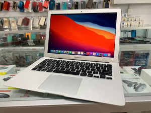 APPLE MACBOOK AIR 13 2015 I5 128GB SILVER WITH SHOP WARRANTY & INVOICE
