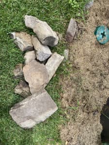 Free garden edging stones rocks