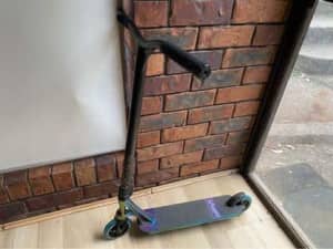 Pro scooter envy prodigy with oil slick deck. Like new