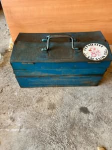 Blue Cantilever tool box