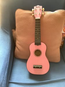 Monterey ukulele 