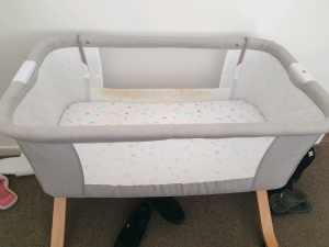 Baby bassinet, FREE, used.