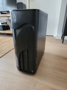Computer Case - Thermaltake Shark - Suit Home Server Build