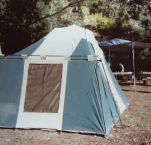 2 person tent 2.4m x 3m, easy to erect with centre pole
