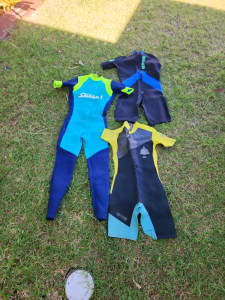 Wet suits x 3 size M