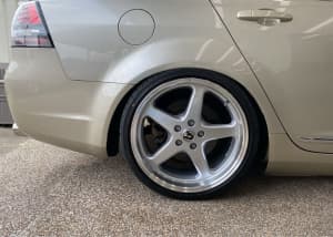 Holden HSV Walkinshaw 20” rims staggared