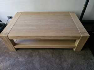 Coffee Table with shelf light wood colour