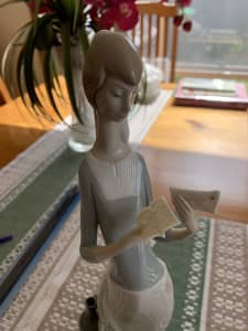Lladro girl with letter