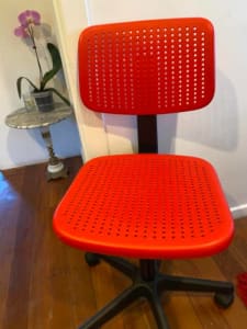 AS NEW Red kids office chair on wheels