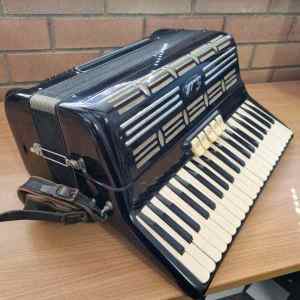 Vintage Scandalli Piano Accordion 586/19 Italy 120 Bass w/Case 80% OFF