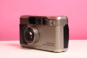 Contax T2 35mm Point & Shoot Film Camera Titan Silver Zeiss 38mm T* Le