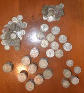 Silver coins, pre decimal Australian, 50 % silver, bulk lot of 1Kg.
