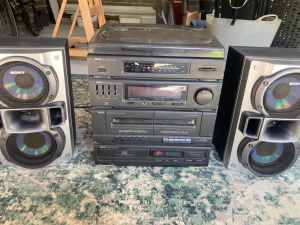 Akai AC-M345 Hi-Fi stereo system
