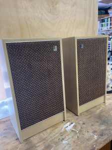 Speakers 2 units 8 ohm Dual cone
