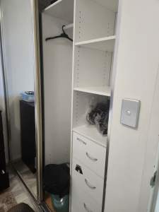 Room to rent with built in closet 