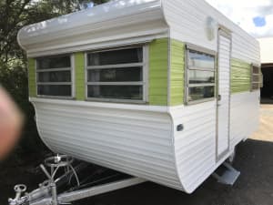 Antique Retro Caravan - Spare Bedroom/Teenager Retreat. Not Registered