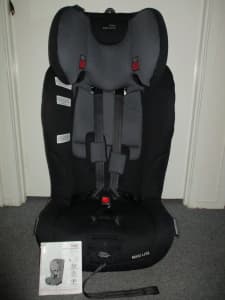 2 BRITAX SAFE N SOUND MAXI LITE CAR SEATS AS NEW COND 6mth to 4 yrs
