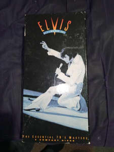 Elvis Presley 5 cd collectors set