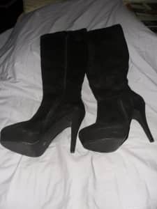 Womens knee high faux suede heeled boots, new with tags, size 7