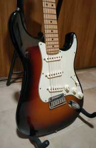 Fender American Deluxe Stratocaster Sunburst 