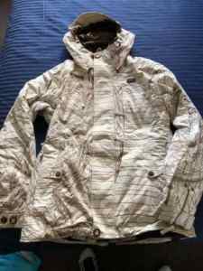 Snowboard jackets for sale - size 8