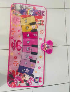 Minnie Mouse Piano Mat 