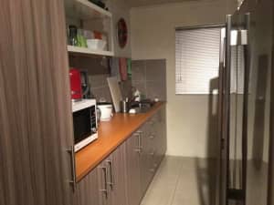 BURSWOOD NICE ROOMS IN CONVERTED WAREHOUSE FREE WIFI WALK TO TRAIN