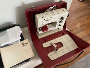 Bernina Record 830 sewing machine