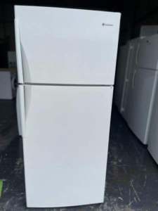 Westinghouse 420 liters fridge freezer