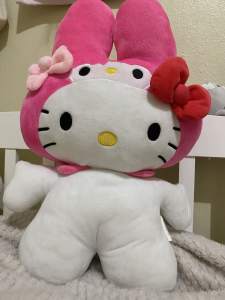 Large Hello Kitty/ My Melody Plushie