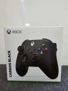 XBOX WIRELESS Controller With Two AAA