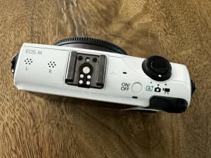 Canon EOS M systems in MINT condition