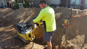 SUBDIVISION BACKYARDS GRANNYFLATS CLEANUPS EARTHWORKS WALL REMOVALS